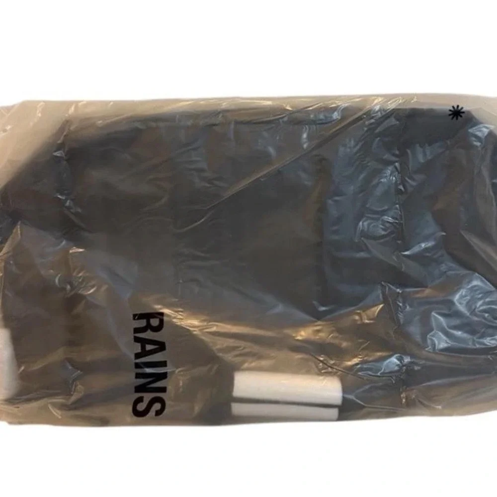 Rains weekend bag